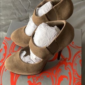 Kelsi Dagger Taupe Suede Platform Heels
